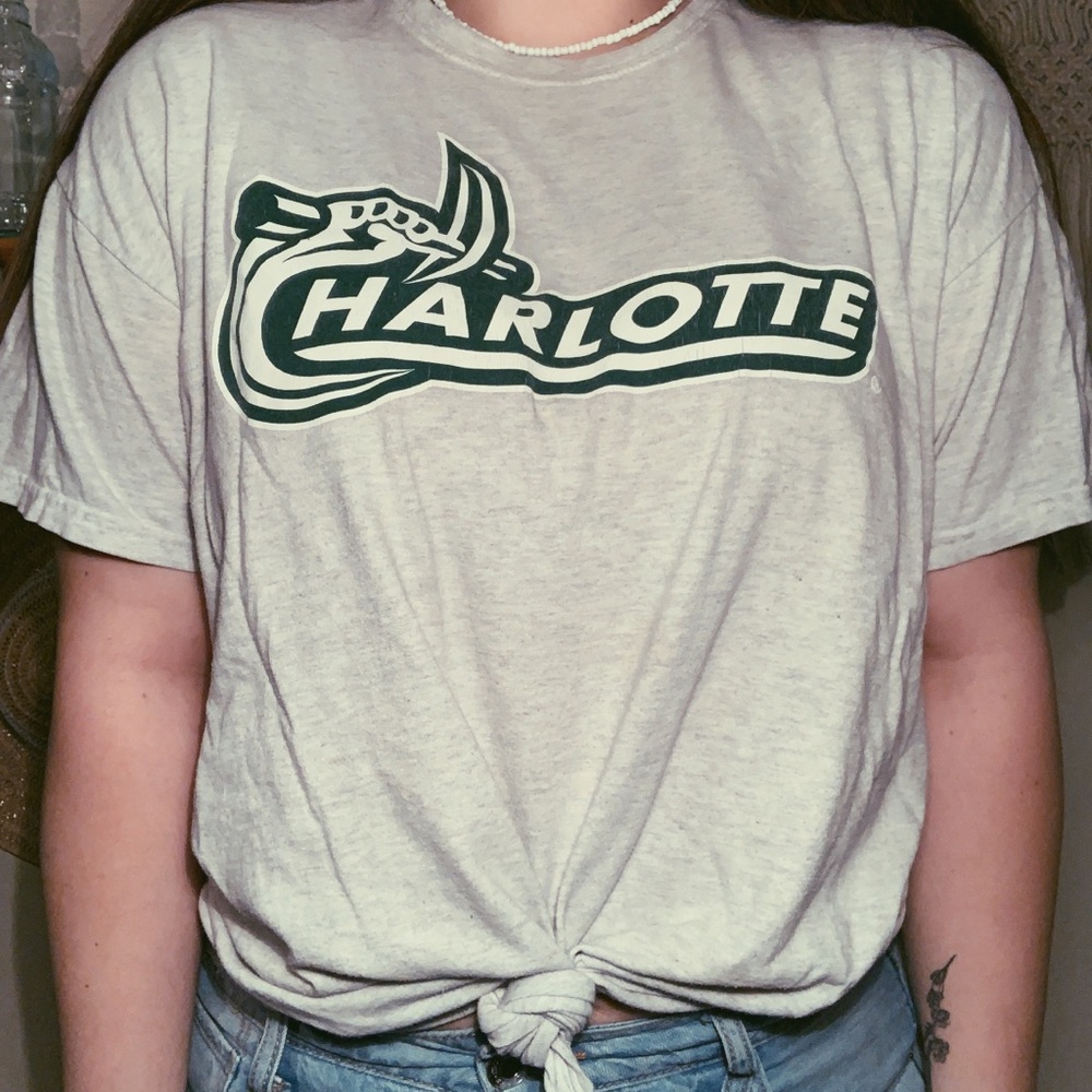 Charlotte Tee